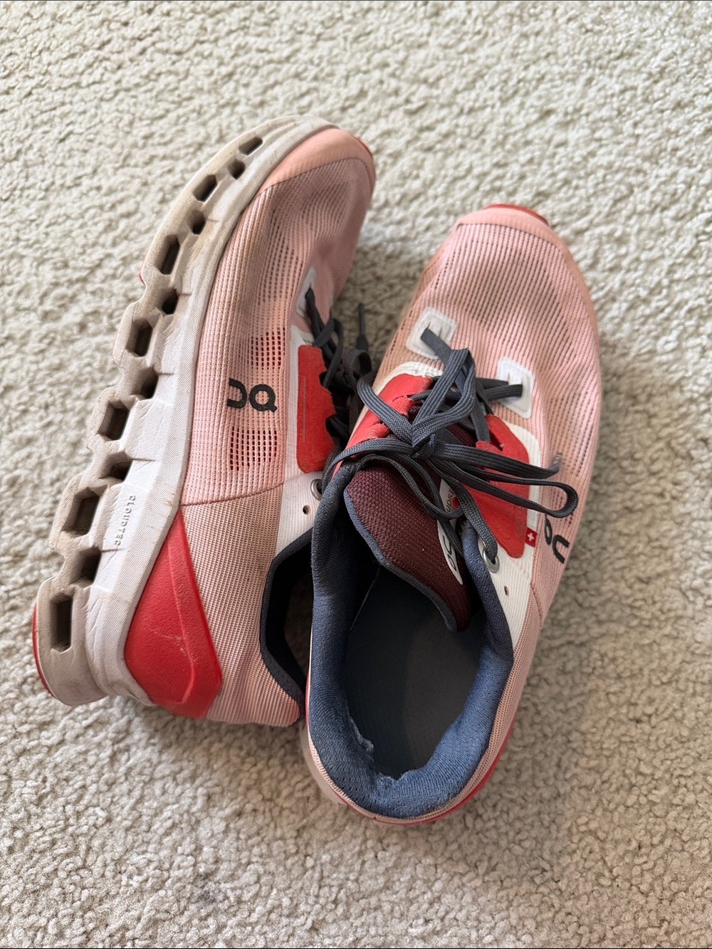 Women’s On CloudStratus Size 8.5